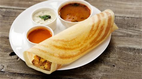  Dosa Masala: ¡Una aventura crujiente y aromática para tus papilas gustativas!